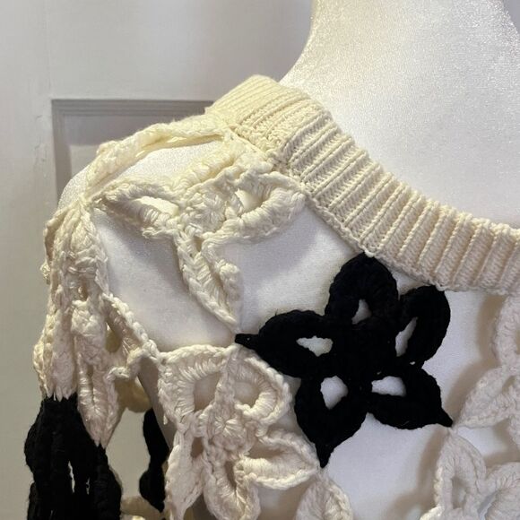 Zara Limited Edition Black White Women's Floral Crochet Sweater Boho Festival - Picture 8 of 16